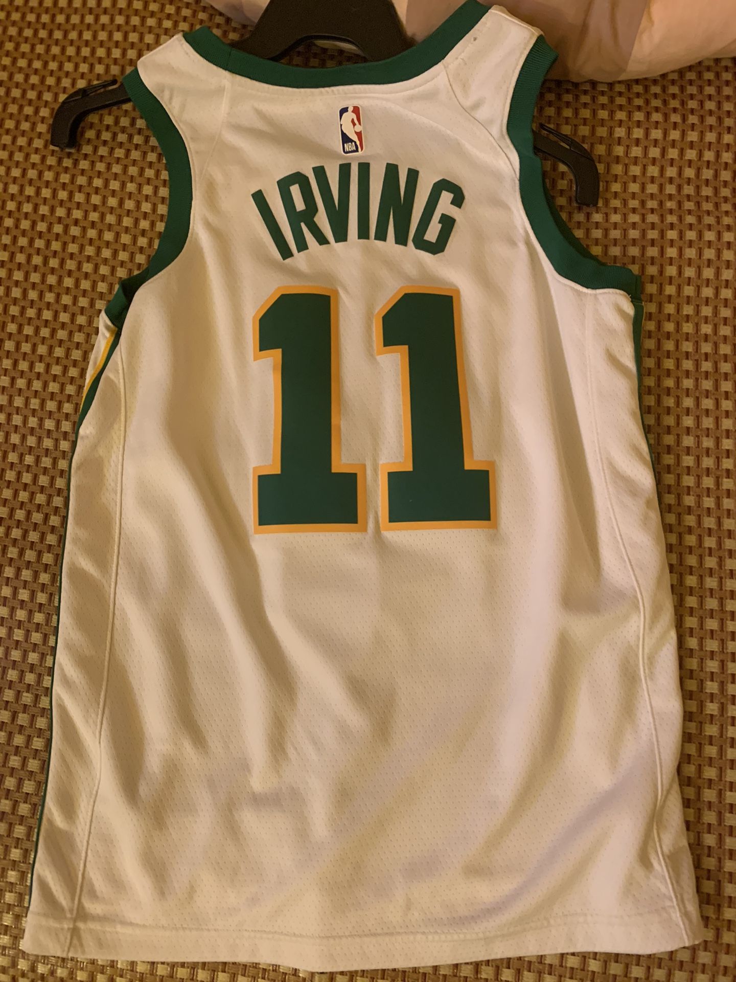 Kyrie Irving Jersey