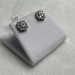 1/2 Ct Natural Diamond earrings