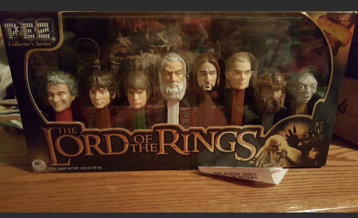 Pez Lord of the Rings set