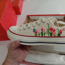  Converse. Chuck Taylor  New 