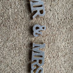 *WEDDING ITEMS* 3” Silver/Glitter MR & MRS letters
