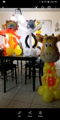 Party animal balloons