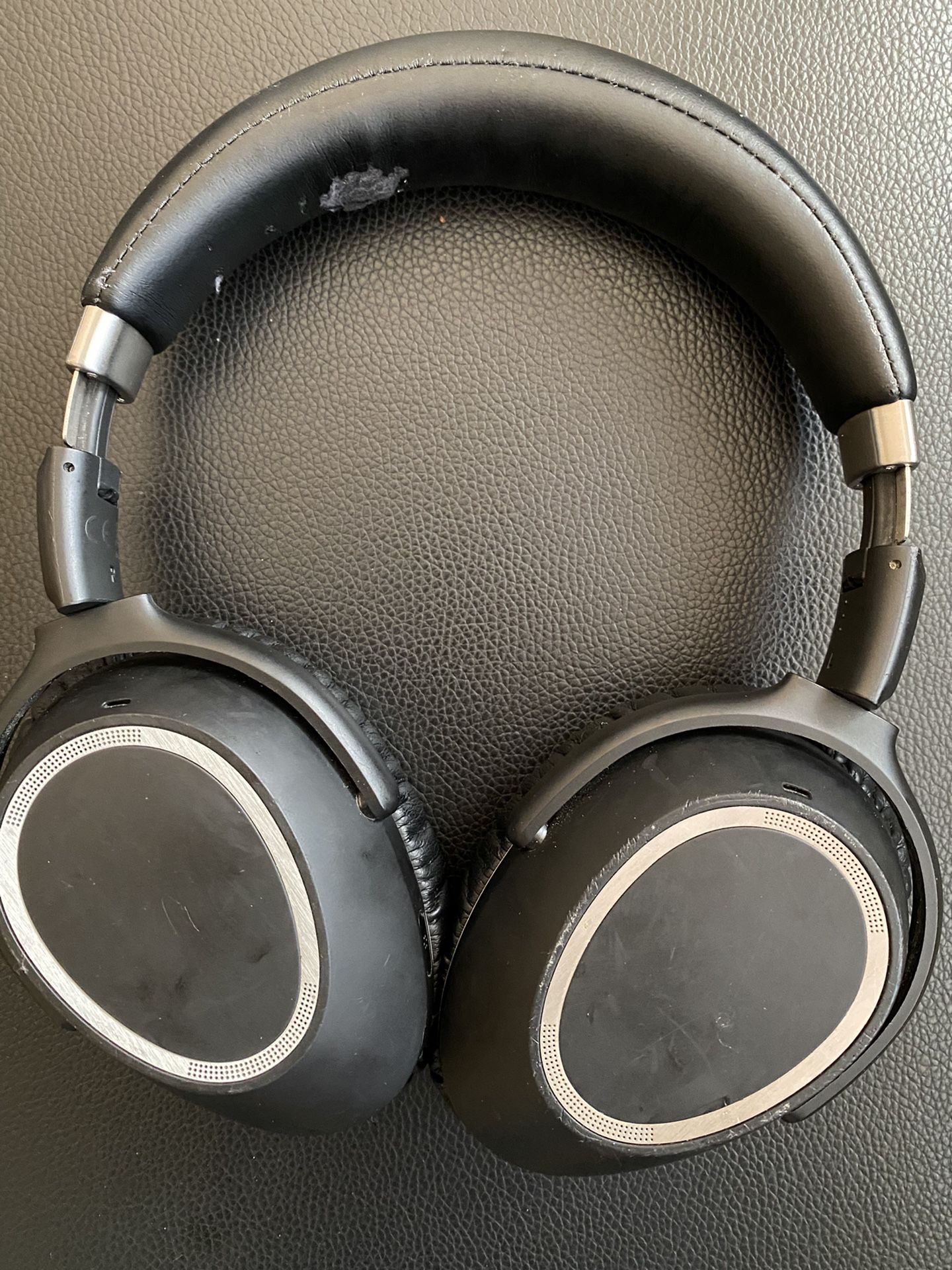 Sennheiser PXC 550 Noise Canceling Headphones 