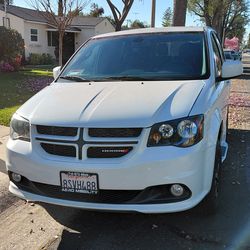 2018 Dodge Grand Carava (handicap van ) braunability