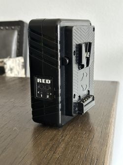 RED V Mount Dual Charger