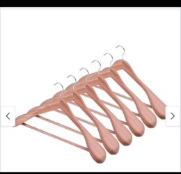 Cedar Wood Wide Shoulder Suit Hangers