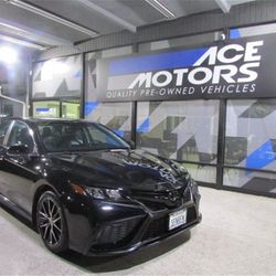 2024 Toyota Camry SE Sedan 