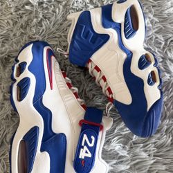 Size 7.5 Men’s Nike Air Griffey Max 1 USA DX3723-100.
