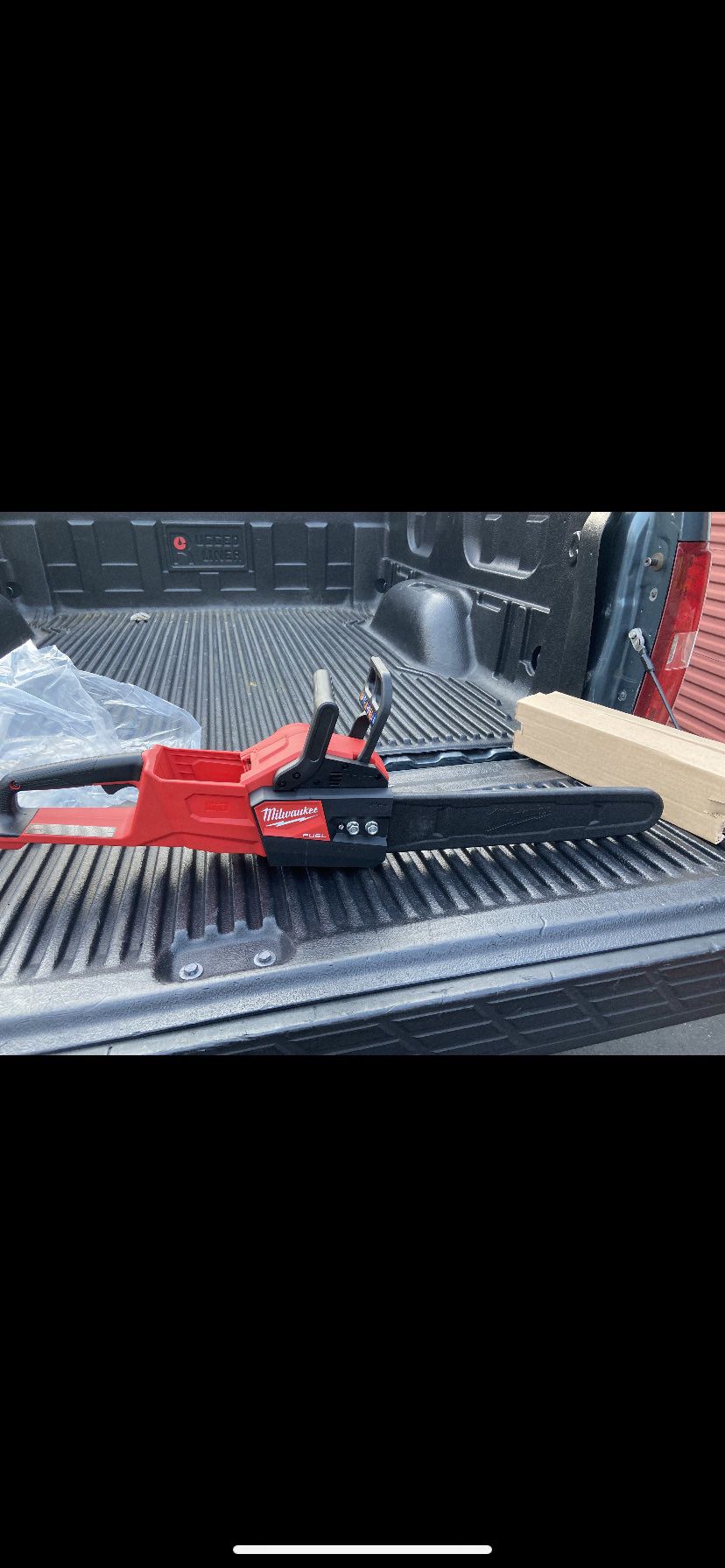 New Milwaukee M18 FUEL 16 in. 18V Lithium-Ion Brushless Battery Chainsaw (Tool-Only)