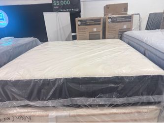 King mattress Stearns and foster pillowtop cosmetic detail 💥