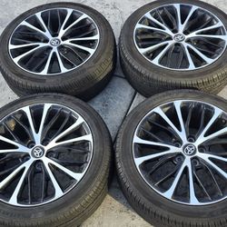 Toyota Camry 18 INCH WHEELS ORIGNAL