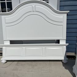 White Coastal Style Queen Size Bedroom Set 
