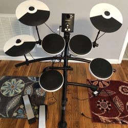 Roland TD-1K Entry Level V-Drums Kit with Rubber Snare Pad 