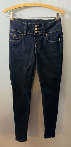 Women’s YMI WBB Mid Rise Jeans, Size 3.  