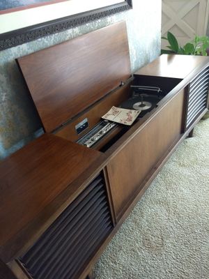 Chair Furniture In Costa Mesa Ca Offerup Mid Century Modern Stereophonic Cabinet For In Costa Mesa Ca