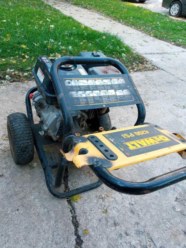 De Walt Honda 4200 Psi Pressure Washer