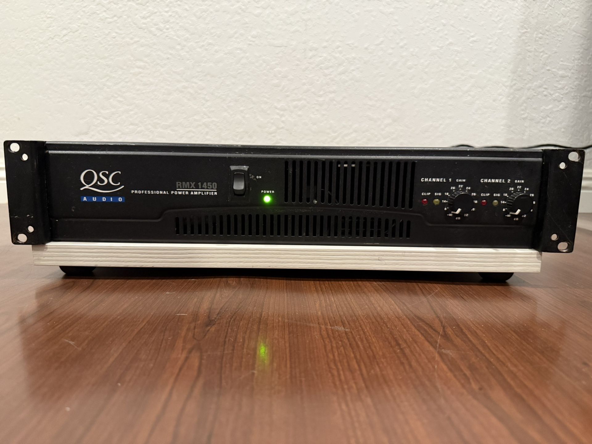 QSC RMX-1450 Stereo Power Amplifier 280 Watts/channel @ 8 Ohms