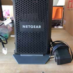 ROUTER!!! CM 600 NETGEAR!!! Nice!!!