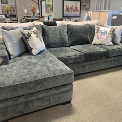 grey sectional🩶✨ $1,599