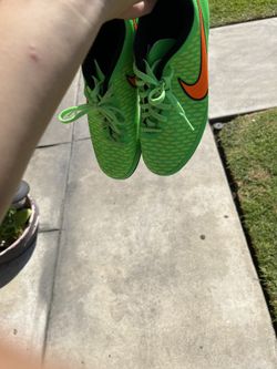 soccer shoes