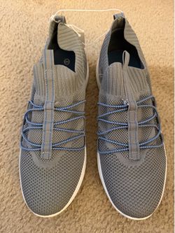 Men’s size 12 Memory Foam Walking Shoes New