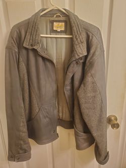 Like New Men's Gray leather jacket made by Sweats Size XL