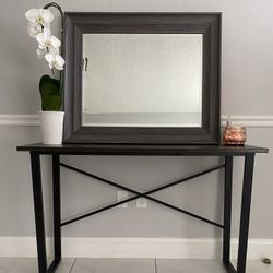 Console Table And Mirror 