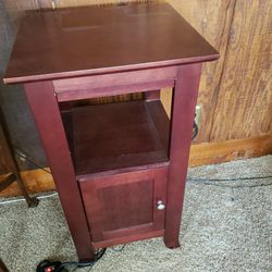 Wooden Accent Table with Pull-Out Tray and Storage Cabinet – 33.5" Tall