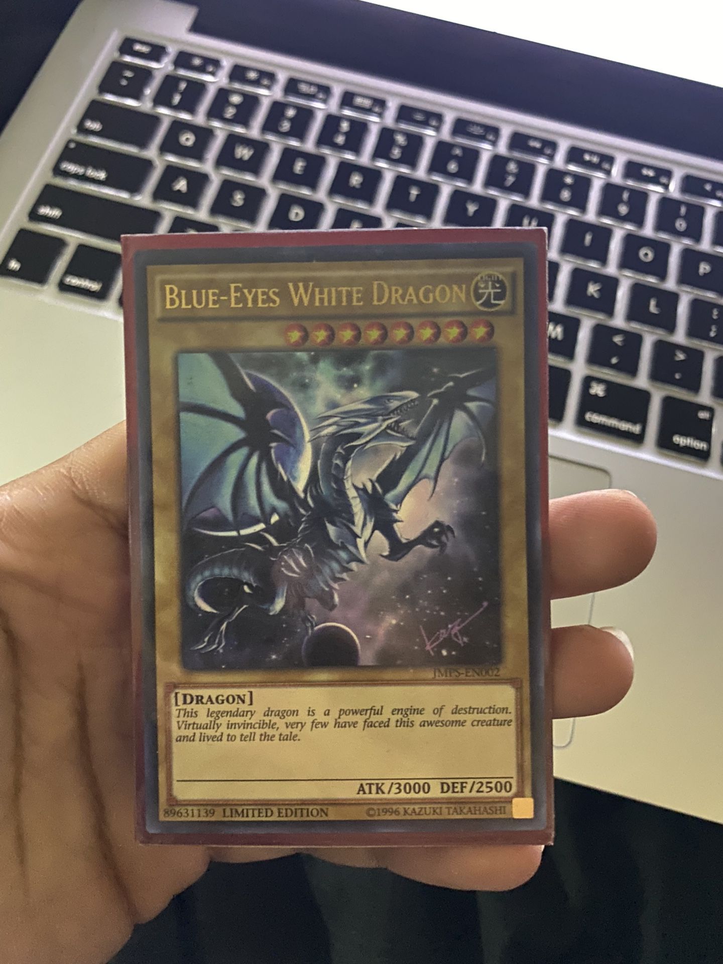 Blue-Eyes White Dragon Card