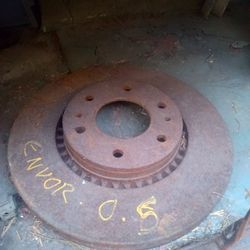 2005 Envoy Brake Caliper ,brake disk And that extra part 