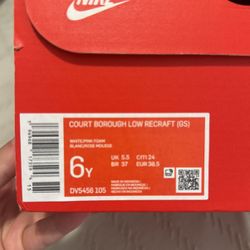 Court Borough Low Redraft Nike Sneakers 