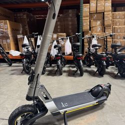 Wholesale of folding electric scooters