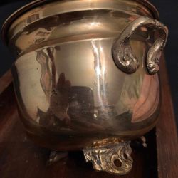 VINTAGE ORNATE FOOTED BRASS FLOWER POT PLANTER TABLE DECOR 