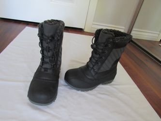 Youth 3 Black/Gray Snow Boots, All In Motion