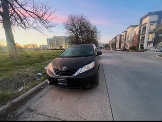 Selling my 2014 Toyota Sienna because I recently got a new car and no longer have a parking space for it. The vehicle runs and drives great with no en