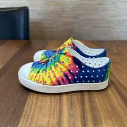 Tie Dye Natives Size 7