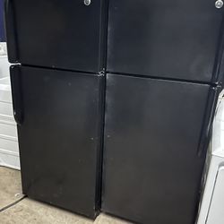 Black Top And Bottom Fridges 