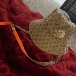 North face / Gucci Reversible Bucket Hat