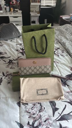 Gucci wallet