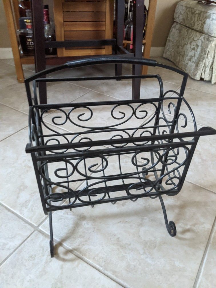 Solid Steel Magazine Rack New