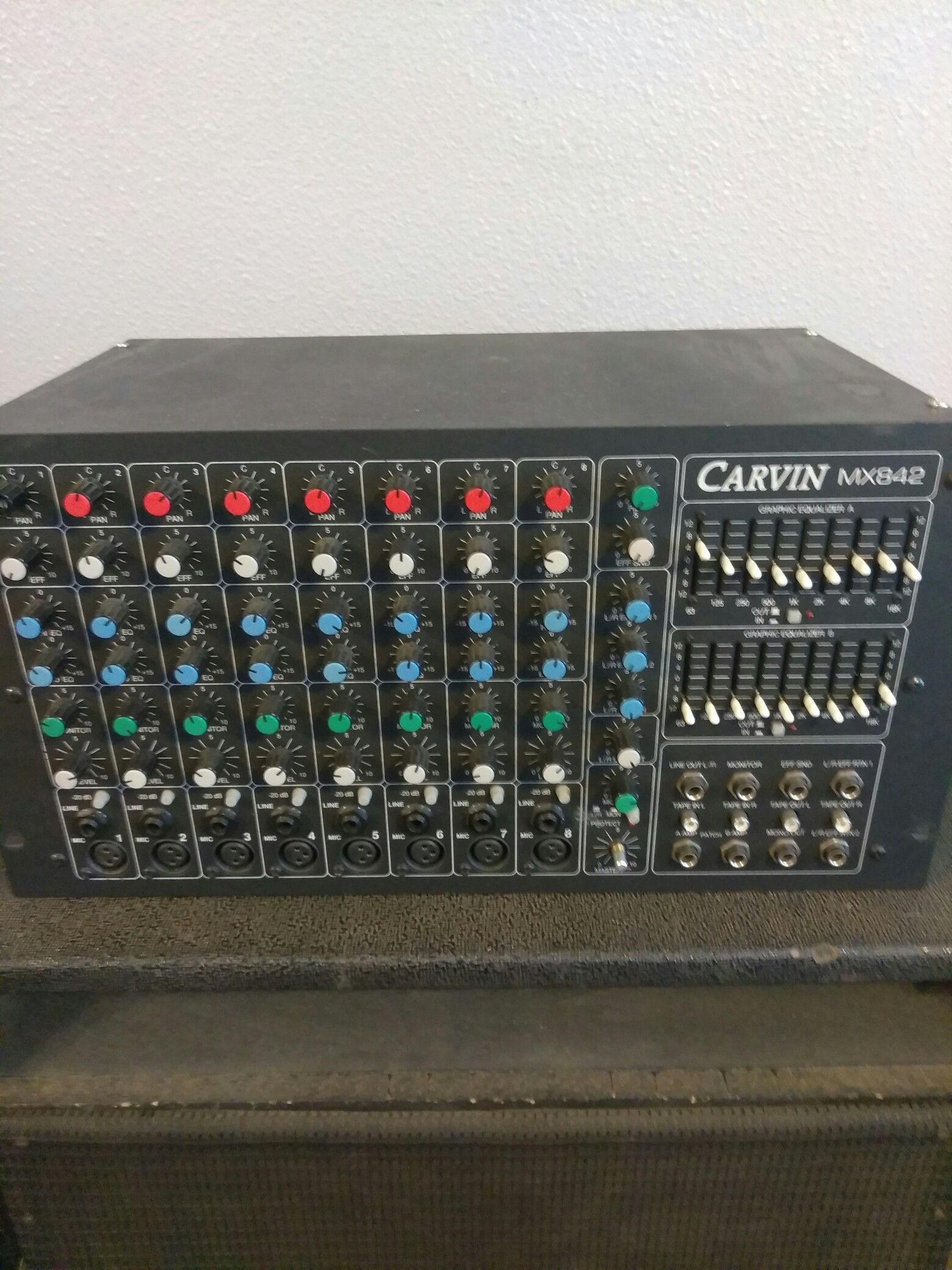 Carvin mx842 powered mixer