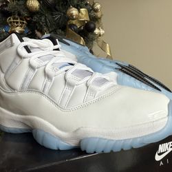 Jordan 11 Legend Blue Columbia Size 9.5 12