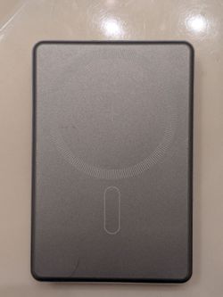 Magnetic Wireless Power Bank