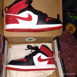 BRAND NEW Jordans air Se Size 2 Youth