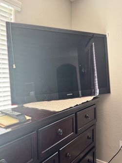 Samsung Flat Screen TV