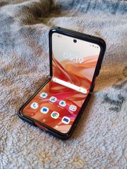 Moto Razar 2024 5G 256gb Unlocked like new