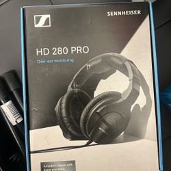 Sennheiser HD 280 Pro Closed-Back Headphones Black