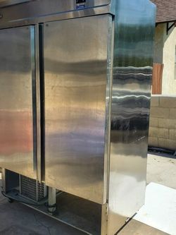 Commercial Fridge . Commercial Refrigerator.  Refrigerador Comercial