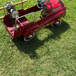 FIRE ENGINE PEDAL CAR. Good condition. Truck #1. Vintage 1950S. $350