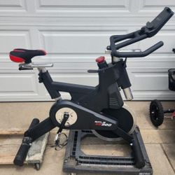 Solo Sb 900 Exercise bike.(Location In Description)